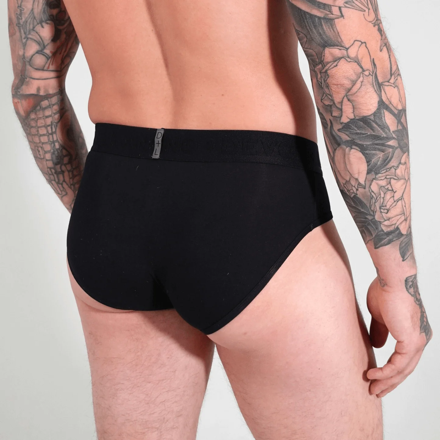 Originals Venture Brief - Obsidian - Image 5